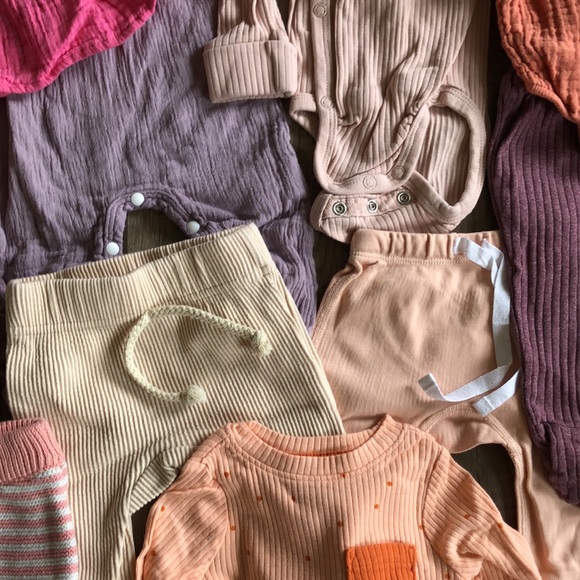 Baby Girls 3-6 Months 13 Piece Clothing Bundle - Picture 7 of 10